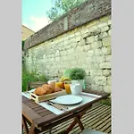 Appartamento Les Grumes, Centre Ville, Jardin,self Check-in, Freewifi, Netflix *