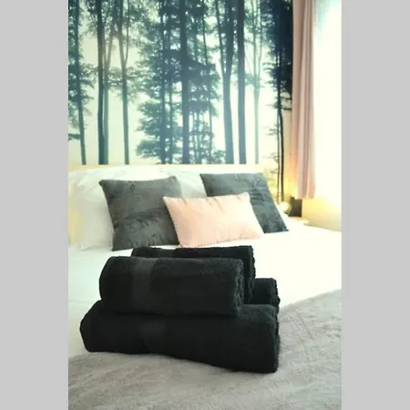 Appartement Les Grumes, Centre Ville, Jardin,self Check-in, Freewifi, Netflix